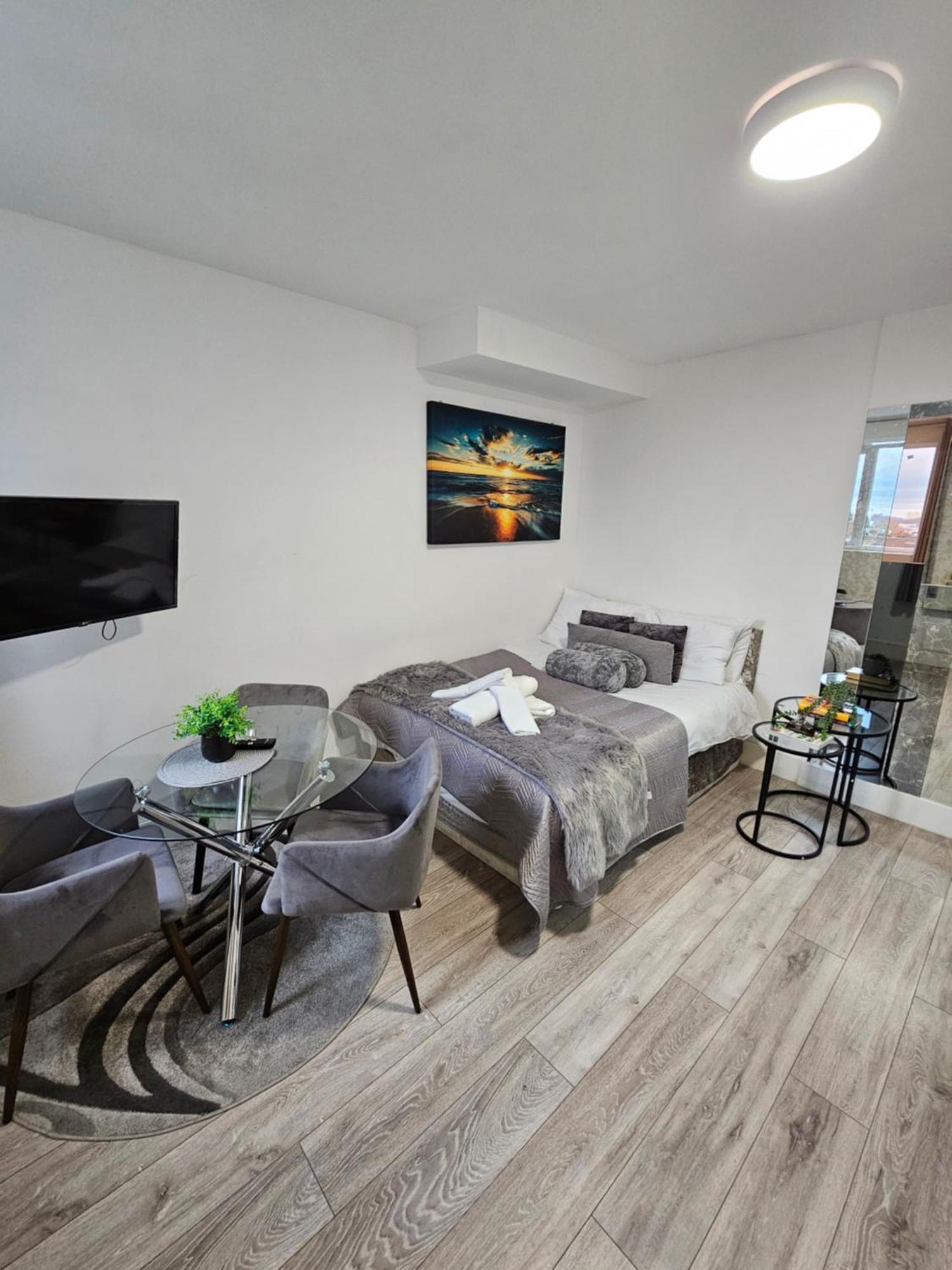 Stylish Studio Near Kensal Green Londra Esterno foto