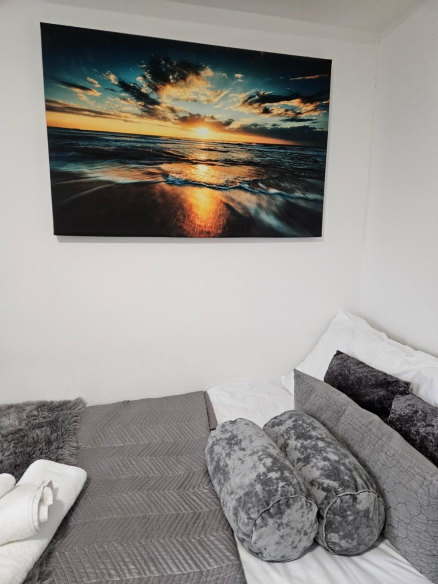 Stylish Studio Near Kensal Green Londra Esterno foto