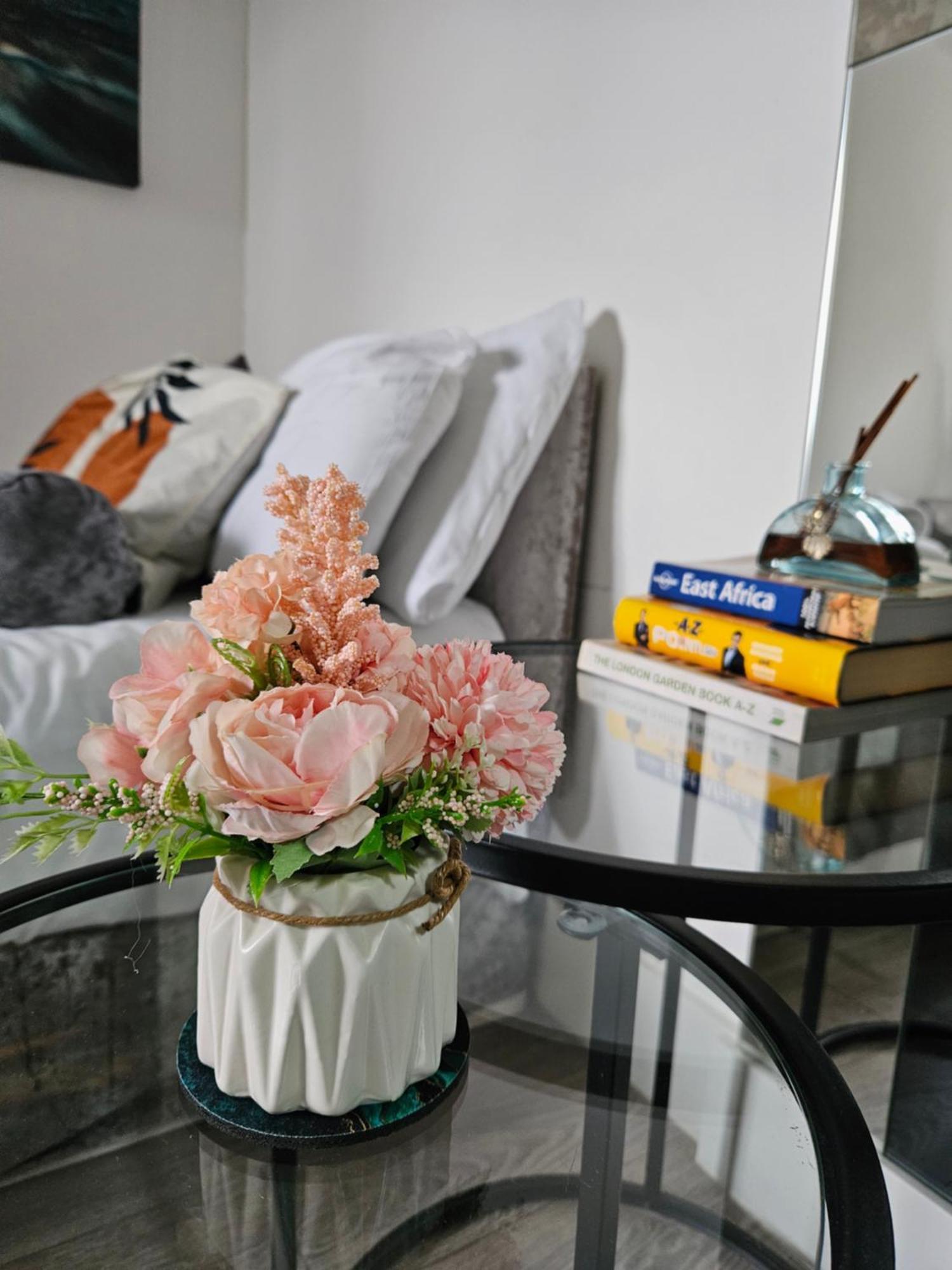 Stylish Studio Near Kensal Green Londra Esterno foto